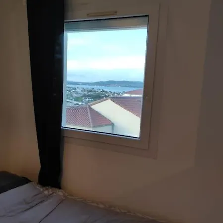 Apartmán T2 Avec Vue Sur L'etang
